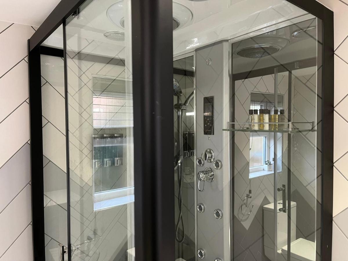 Man Studio - Stereoshower Freeparking 5Min-Metro Manchester Ngoại thất bức ảnh